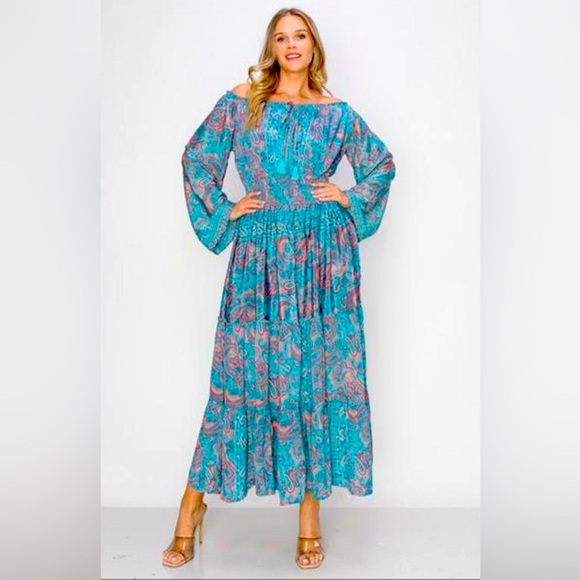 white waves Dresses & Skirts - ❤️‍🔥HOT DEAL❤️‍🔥 Bohemian Paisley Print Long Sleeve Dress